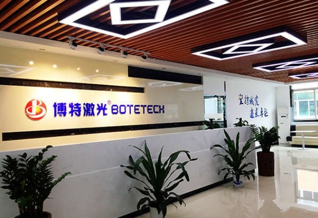 精密激光切割機使用注意事項